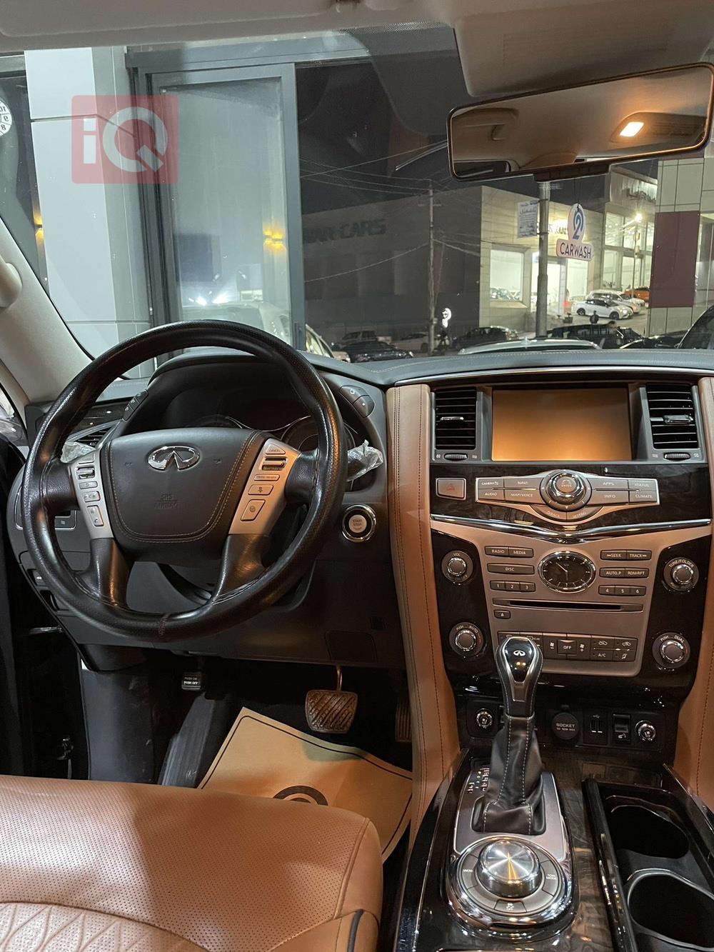 Infiniti QX80